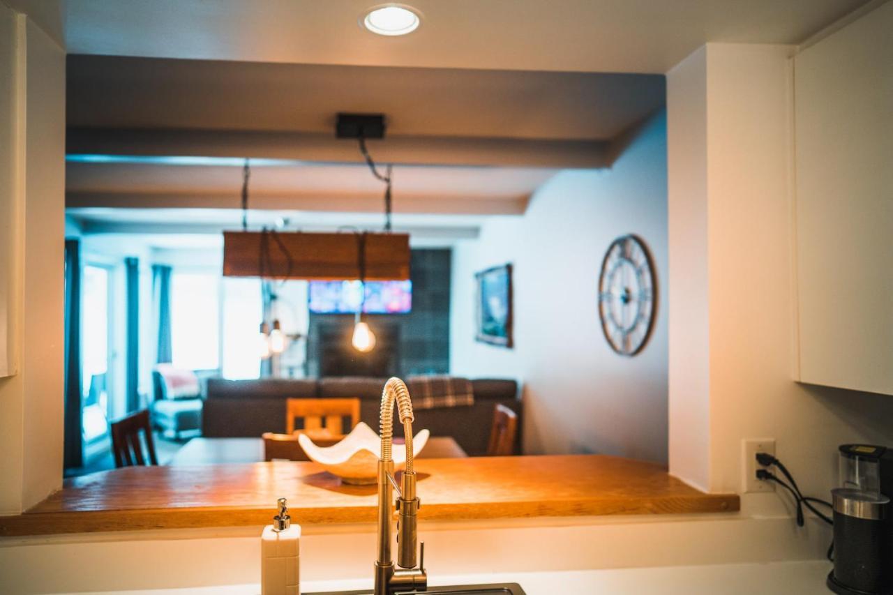 Magnifique Condo Pres Du Lac Tremblant Mont-Tremblant Ngoại thất bức ảnh