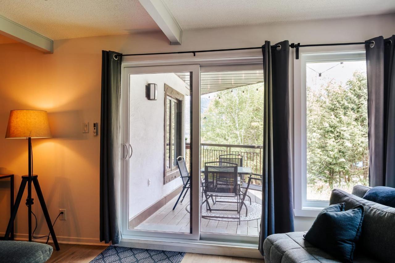 Magnifique Condo Pres Du Lac Tremblant Mont-Tremblant Ngoại thất bức ảnh